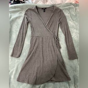 Gray dress. Thigh length. Long sleeve